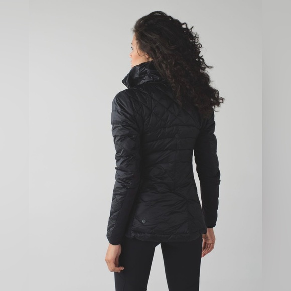 Lululemon Down For A Run Pullover in Black - Picture 3 of 10